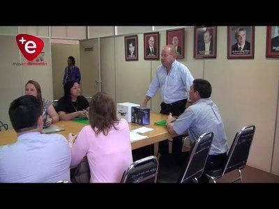 DIPUTADOS SE REÚNEN CON INTENDENTES
