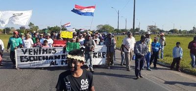Indígenas cierran Puente Remanso: "No tenemos todavía esperanza de que se abra"