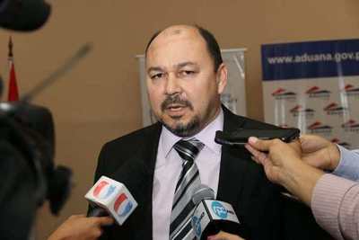 Aduaneros se niegan a jubilarse y la Corte los avala: por qué el excesivo apego al "trabajo”
