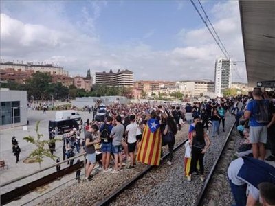 Cataluña registra nuevas manifestaciones y cortes de carreteras