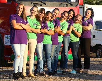 Mujeres camioneras se abren camino en territorio masculino