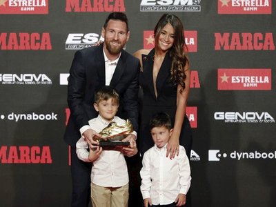 Messi recoge su sexta Bota de Oro y dedica al vestuario azulgrana