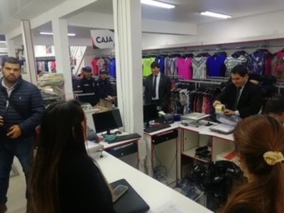 Realizan allanamientos por presunto contrabando y evasión de impuestos