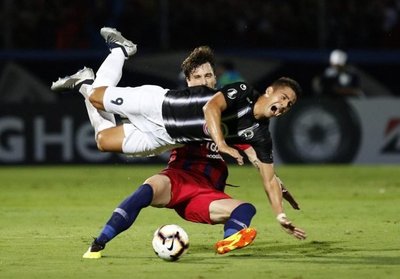 ¿Quién genera violencia en el fútbol?