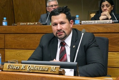 Ulises resta importancia a criticas ciudadanas por "blindaje" en diputados