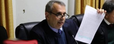 Alumna que denunció a Kriskovich nunca fue notificada para una audiencia