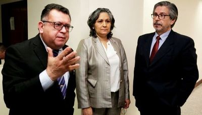 Jurado suspendió a los camaristas que liberaron a un policía abusador