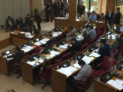 Senado da media sanción a la ley del horario escalonado