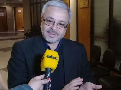 Juicio Político: Postura de HC pesará más que informe de comisión, según Querey