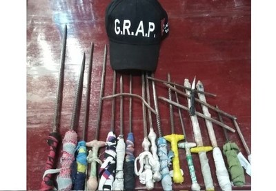 Control aleatorio encuentra numerosas armas blancas en penal de Coronel Oviedo