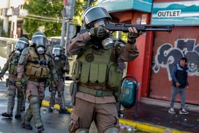 Piñera declara que Chile está en “guerra"