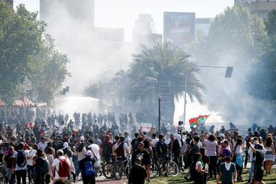 Chile, "en guerra" contra una violencia que deja ya una decena de muertos