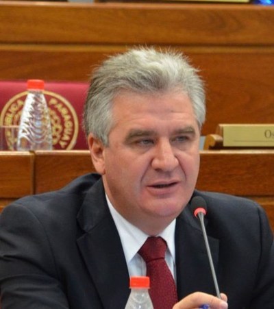“Nosotros tenemos que estar bien y mantener buenas relaciones con Argentina”, según senador abdista
