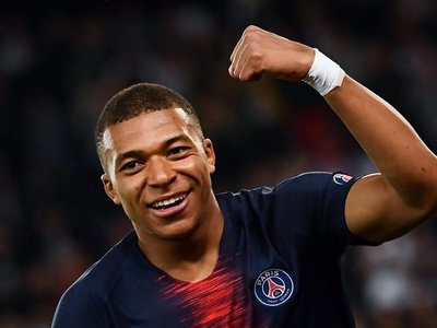 PSG abre contactos para prolongar el contrato de Mbappé
