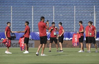 Colón busca el primer título