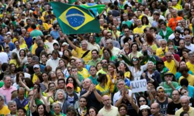 Miles de brasileños rechazan liberación del expresidente Lula