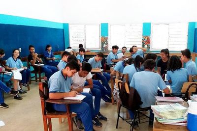El MEC asegura no dejará sin rubros a escuela de Luque