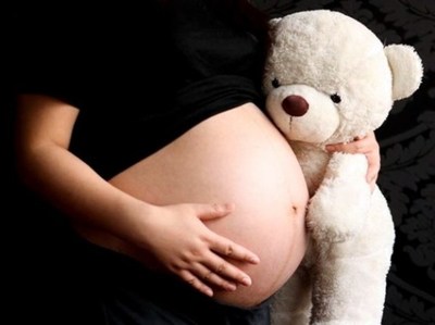 Embarazo adolescente le cuesta al Estado más de US$ 136 millones