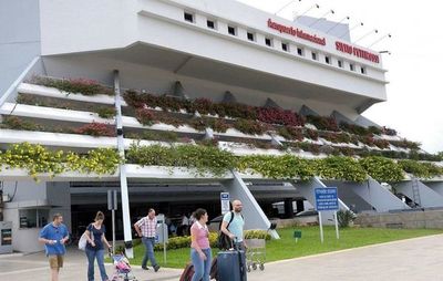 Protesta en aeropuertos de Buenos Aires no afecta a Paraguay