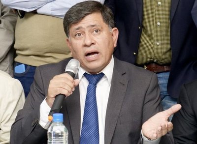 Intendente de Lambaré dice que “no tiene porqué renunciar” y que “no se arrodillará ante extorsionadores”