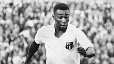 El número 10 brilla a diez días de la final