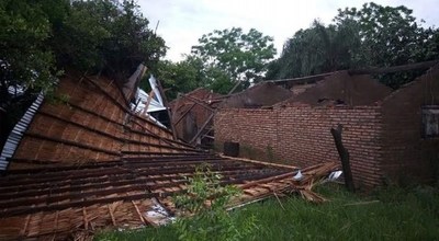 Temporal destruyó varias viviendas en Ñeembucú