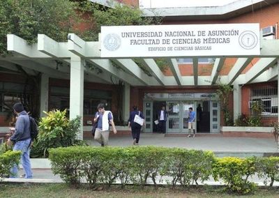 Déficit en universidades: ni la mitad de carreras y programas tienen acreditación
