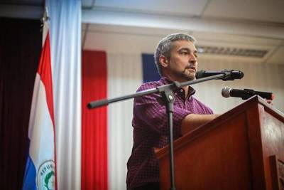 Marito responde a las críticas: “Cheo la presidente”