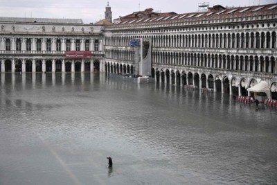 Declaran estado de emergencia en Venecia por fuertes inundaciones