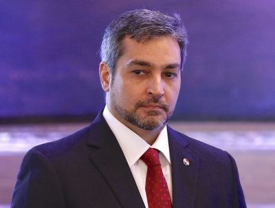 Que sean responsables y patriotas, y no populistas y demagogos, pidió el presidente a los parlamentarios