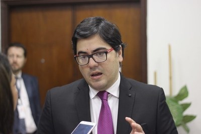 “Las reguladas en el transporte público no afectan al gobierno sino a la ciudadanía”, dicen