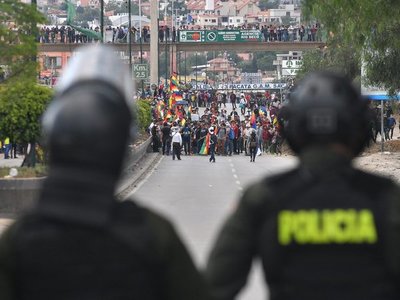 Bolivia: Sesión parlamentaria para nuevas elecciones se pospone