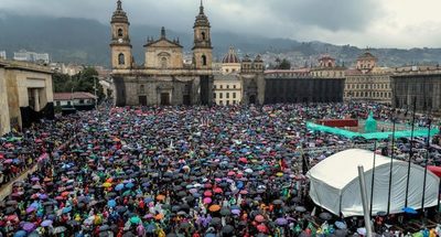 Colombianos muestran en las calles su malestar social al Gobierno de Duque