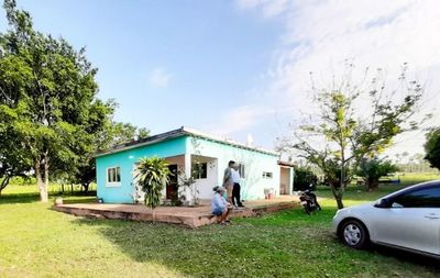 Dos encapuchados asaltan y toman de rehenes a docente y a su pequeño hijo