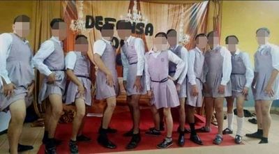 Que varones se vistan como chicas y chicas como varones, fue “un reto inocente”, aclaró madre de alumnos