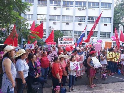 Mujeres se movilizan en todo el país