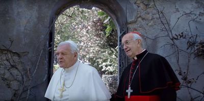 ¿Un papa bueno y otro malo? Hopkins y Pryce protagonizan drama vaticano