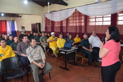 Capacitan a militares como bomberos forestales