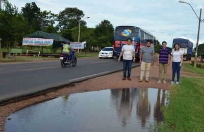 Misiones: piden construir banquinas sobre la Ruta PY01