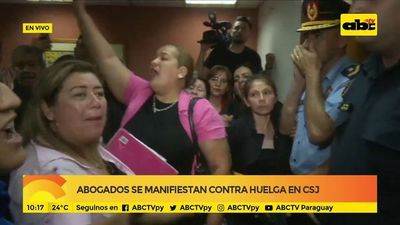 Abogados se manifiestan contra huelga en CSJ
