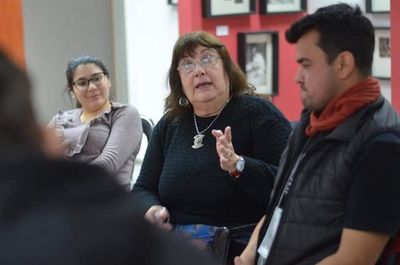 Actividades para fortalecer el teatro del interior