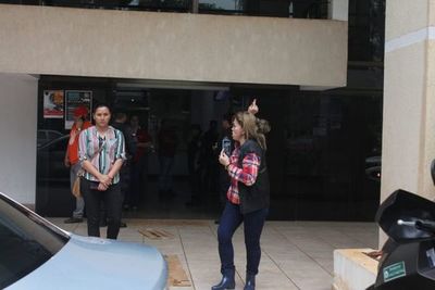 Gobernador de Alto Paraná, otra vez acusado de “pedófilo” por su esposa