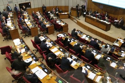 Senado aprueba presupuesto de USD 13.330 millones para el 2020