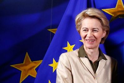 Ursula von der Leyen hace historia como primera mujer al frente de la CE