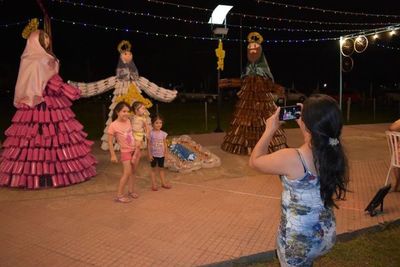 En Isla Pucú renace pesebre amigable con el medio ambiente y el espíritu navideño