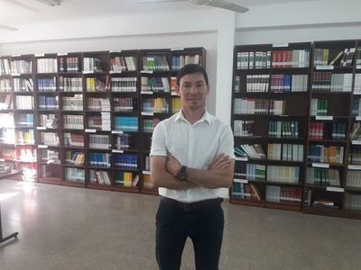 Docente presenta proyecto educativo, “Pienso luego elijo”