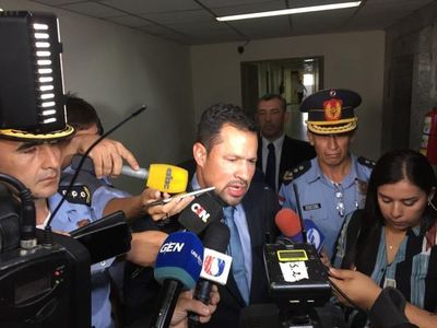 “No está previsto un permiso para Ulises Quintana”, dice diputado Bachi Núñez
