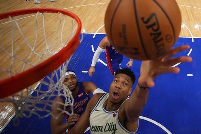 Bucks suman 13 victorias seguidas