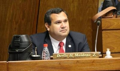 Investigan a hombre que falsificó cédula de diputado e intentó retirar dinero