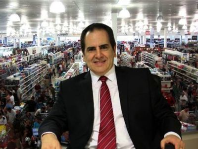 Empresario acusado de colaborar con Messer se pone a disposición